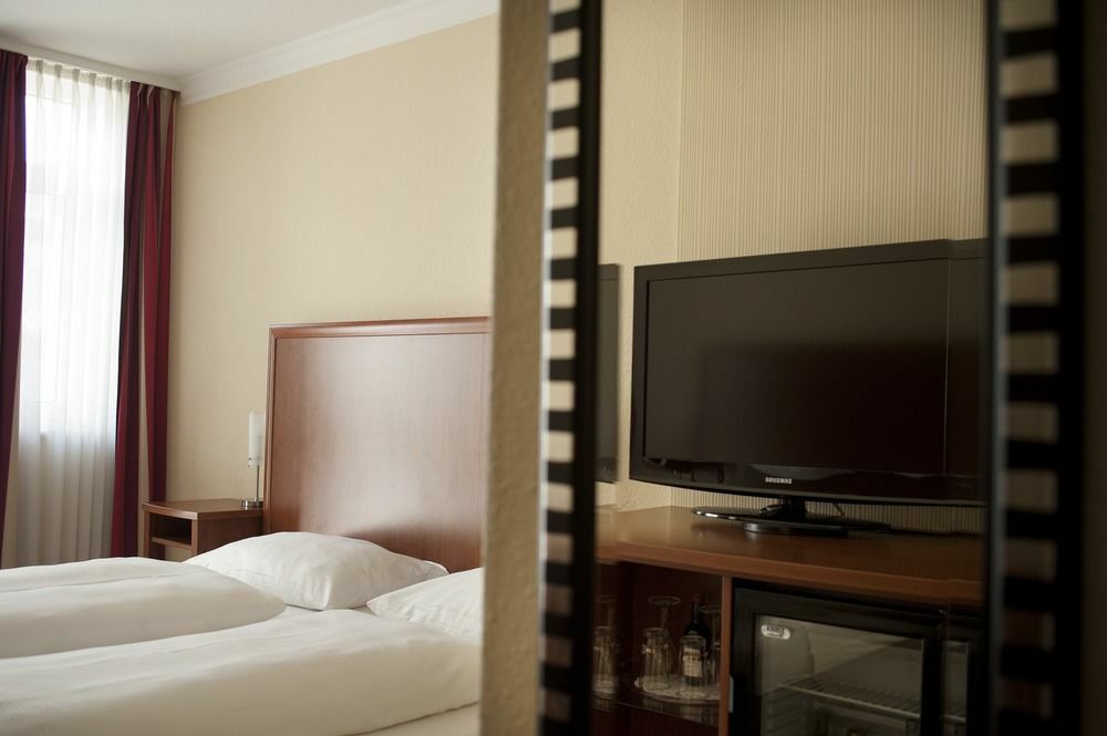 Dormero Hotel Muenchen-Kirchheim Messe Kirchheim bei Muenchen Eksteriør billede
